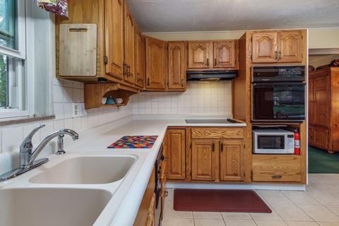 1115 Murkett Ct, Cincinnati, OH 45231 photo 4