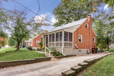 1115 Murkett Ct, Cincinnati, OH 45231 photo 2