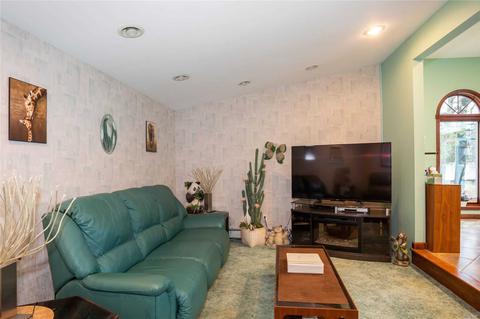 2154 Rubicon Pl, Forest Park, OH 45240 photo 7