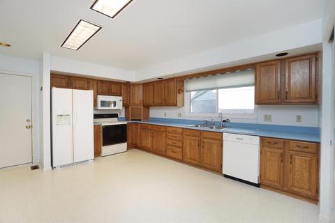 8434 Wick Ln, Maineville, OH 45039 photo 11