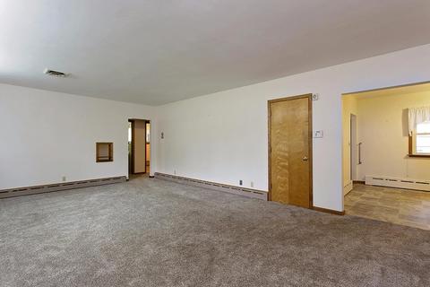 619 Bourbon St, Blanchester, OH 45107 photo 3
