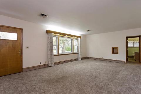 619 Bourbon St, Blanchester, OH 45107 photo 4