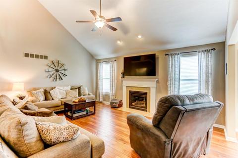 415 Thomas Pointe Ct, Monroe, OH 45050 photo 7