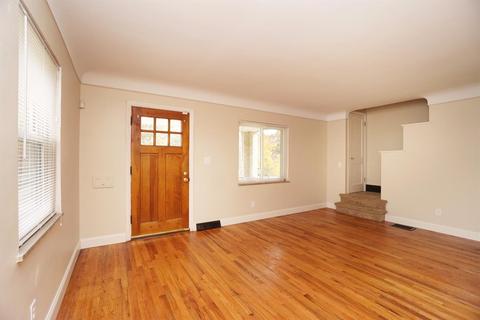 1019 Edgetree Ln, Cincinnati, OH 45238 photo 4