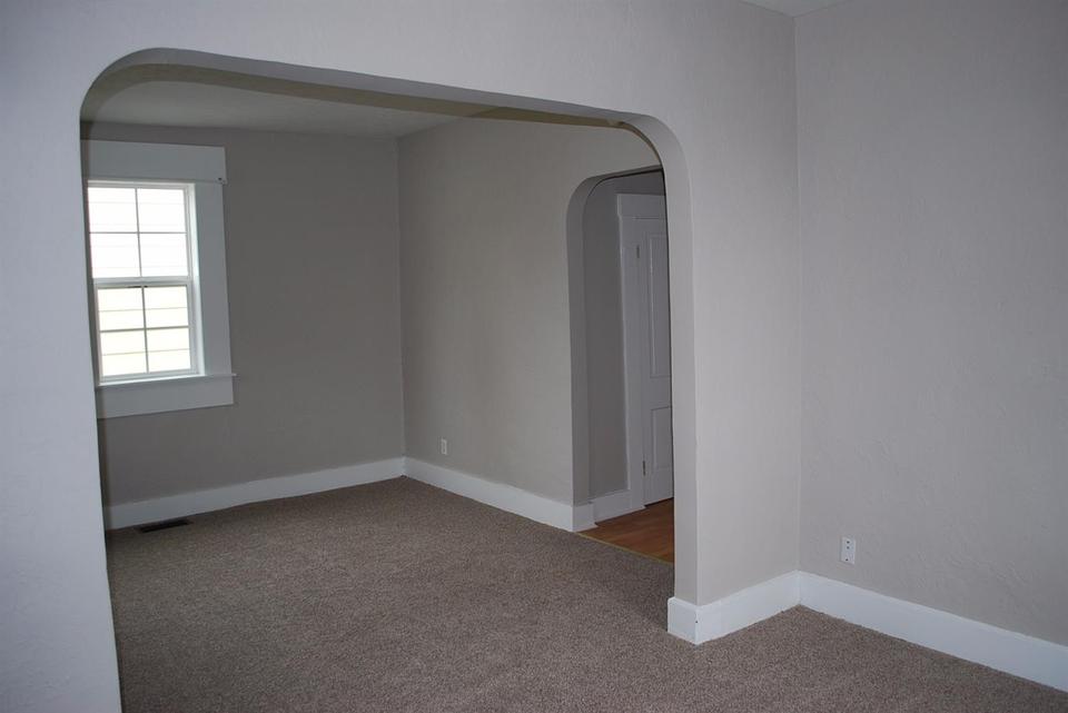  510 John St, Blanchester, OH 45107 photo 5