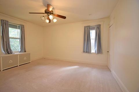 205 Greendale Ave, Cincinnati, OH 45220 photo 12