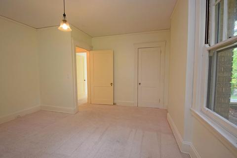 205 Greendale Ave, Cincinnati, OH 45220 photo 17