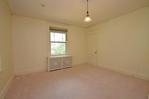 205 Greendale Ave, Cincinnati, OH 45220 photo 16