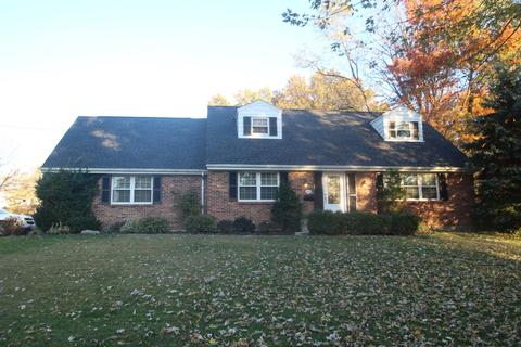 496 Springarden Ct, Cincinnati, OH 45238 photo 2