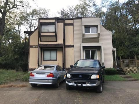 2118 St Leo Pl, Cincinnati, OH 45211 photo 1