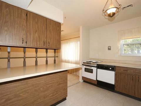 909 Conca St, Cincinnati, OH 45218 photo 10