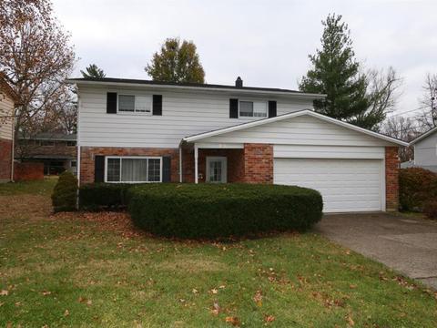 909 Conca St, Cincinnati, OH 45218 photo 1