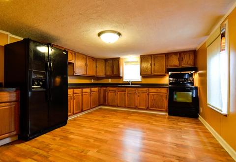 305 Spring St, Cleves, OH 45002 photo 9