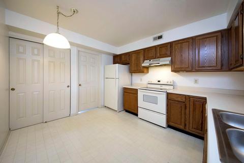 3987 Maplefield Ct #G, Cincinnati, OH 45255 photo 11