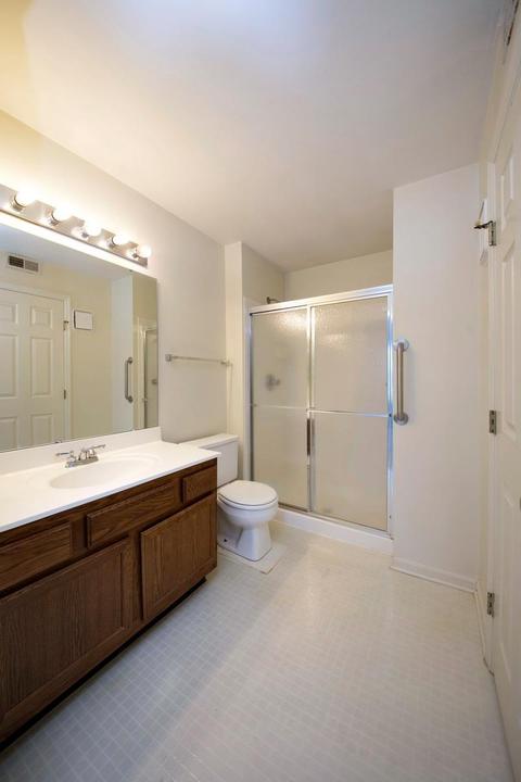 3987 Maplefield Ct #G, Cincinnati, OH 45255 photo 9