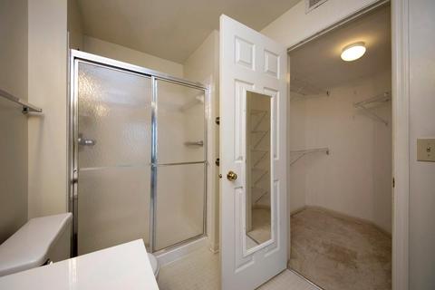 3987 Maplefield Ct #G, Cincinnati, OH 45255 photo 8