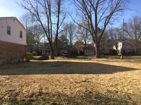 2102 Endovalley Dr, Anderson Twp, OH 45244 photo 2