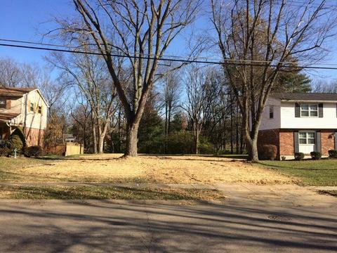 2102 Endovalley Dr, Anderson Twp, OH 45244 photo 1