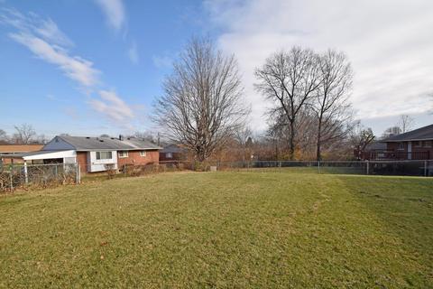 204 Riddle Rd, Woodlawn, OH 45215 photo 22