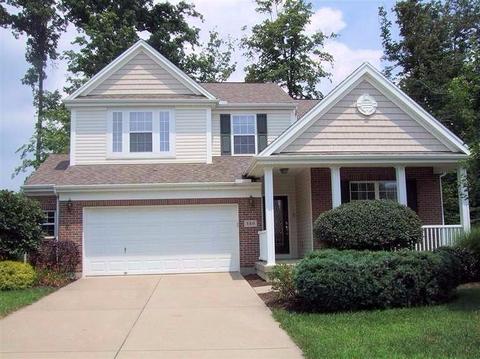 880 Anson Dr, Cincinnati, OH 45245 photo 8