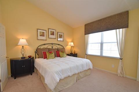 880 Anson Dr, Cincinnati, OH 45245 photo 5