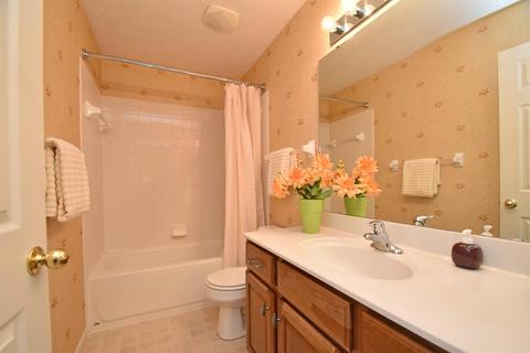 880 Anson Dr, Cincinnati, OH 45245 photo 19