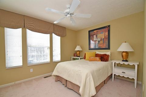 880 Anson Dr, Cincinnati, OH 45245 photo 4
