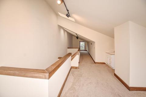 1022 Celestial St, Cincinnati, OH 45202 photo 21