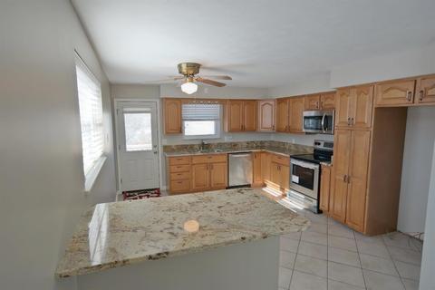 4293 Simca Ln, Cincinnati, OH 45211 photo 5