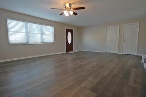 4293 Simca Ln, Cincinnati, OH 45211 photo 2