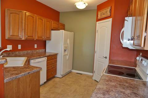7828 Bridge Point Dr, Cincinnati, OH 45248 photo 8