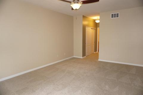 7828 Bridge Point Dr, Cincinnati, OH 45248 photo 13