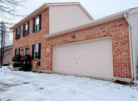 6025 Sean Cir, Blanchester, OH 45107 photo 2