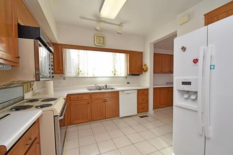 4405 Paddock Rd, Cincinnati, OH 45229 photo 8