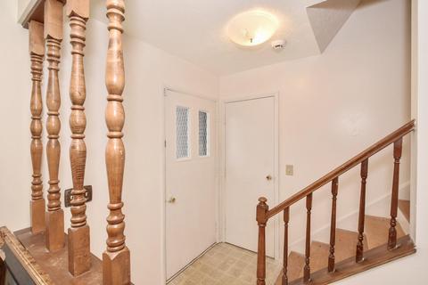 1965 Edgewater Dr, Cincinnati, OH 45240 photo 3