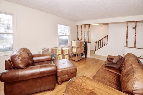 1965 Edgewater Dr, Cincinnati, OH 45240 photo 2