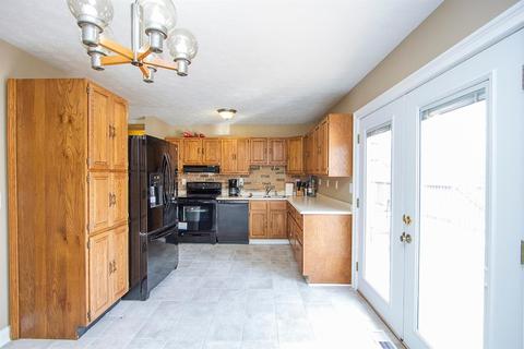 1065 Saddleback Dr, Batavia, OH 45103 photo 5