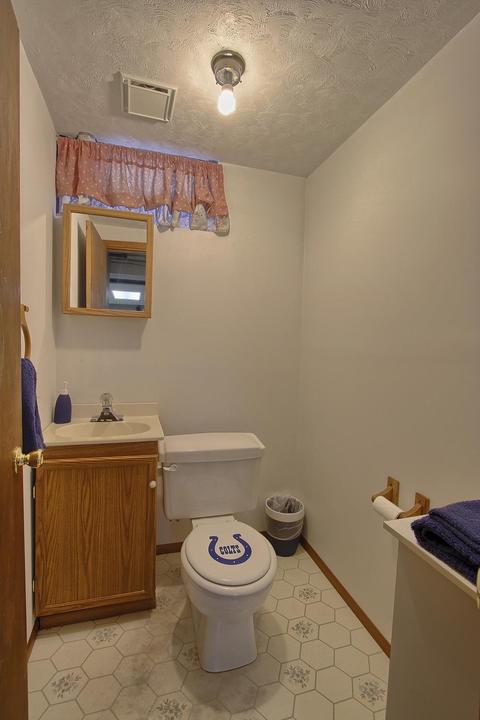 10049 Hamilton Ave, Cincinnati, OH 45231 photo 20