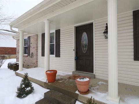 7764 Heatherglen Dr, Cincinnati, OH 45255 photo 2