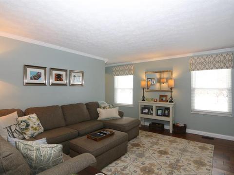 7764 Heatherglen Dr, Cincinnati, OH 45255 photo 5