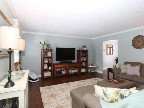 7764 Heatherglen Dr, Cincinnati, OH 45255 photo 4