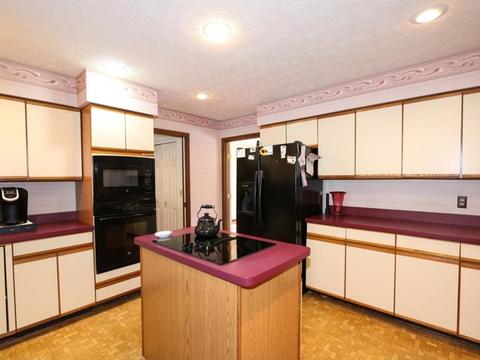 2559 Devils Backbone Rd, Cincinnati, OH 45233 photo 10