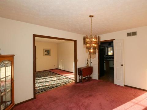 2559 Devils Backbone Rd, Cincinnati, OH 45233 photo 8