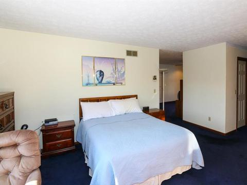 2559 Devils Backbone Rd, Cincinnati, OH 45233 photo 13