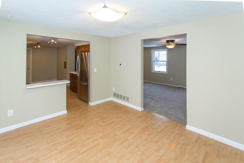 4253 Copperfield Ln, Cincinnati, OH 45238 photo 3