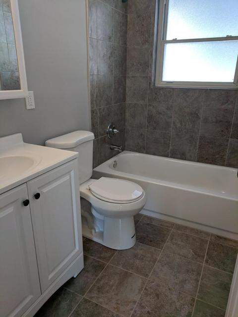 2438 Garrison Dr, Cincinnati, OH 45231 photo 7