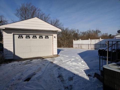 2438 Garrison Dr, Cincinnati, OH 45231 photo 16