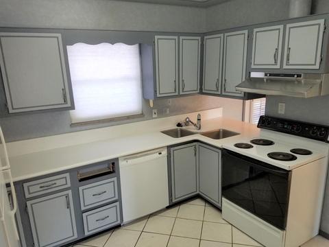 1026 Thunderbird Dr, Cincinnati, OH 45231 photo 2