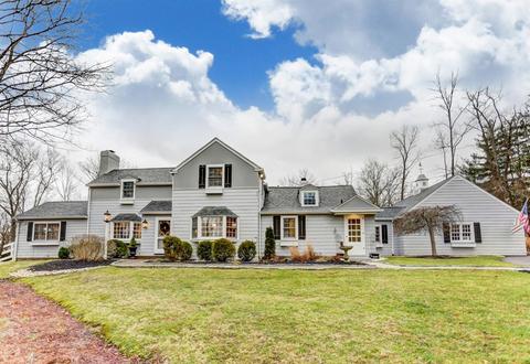 9875 Cunningham Rd, Cincinnati, OH 45243 photo 1