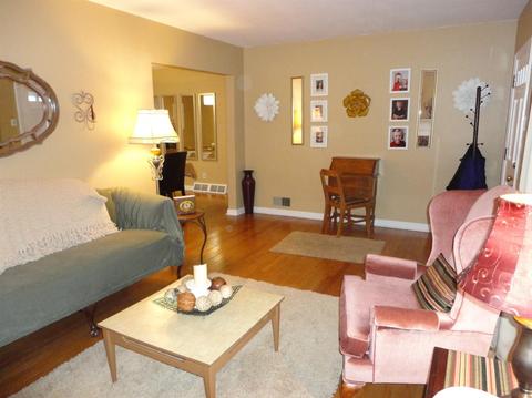 1124 Maureen Ln, Cincinnati, OH 45238 photo 4